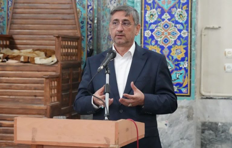 ملاک انتخاب مدیران، تعهد، تخصص و کارآمدی است، نه وابستگی‌های سیاسی و جناحی