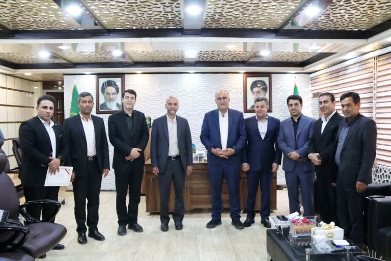 ۵۰۰ هکتار گلخانه در لرستان احداث می‌شود