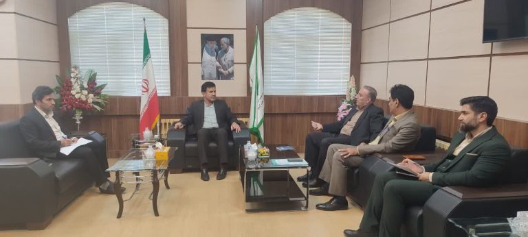 مدیرکل دیوان محاسبات در دیدار مدیرعامل شرکت توزیع نیروی برق استان لرستان : در جریان مدیریت مصرف انرژی برای رفع ناترازی باید به صنایع عمده و نوپا توجه کرد در غیر اینصورت تولید و اشتغال استان آسیب می بیند