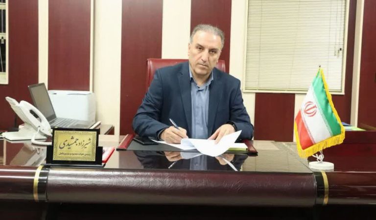 مدیرعامل شرکت توزیع برق لرستان:  هفت مگاوات برق مشترکان اداری لرستان باید از نیروگاه خورشیدی تامین شود