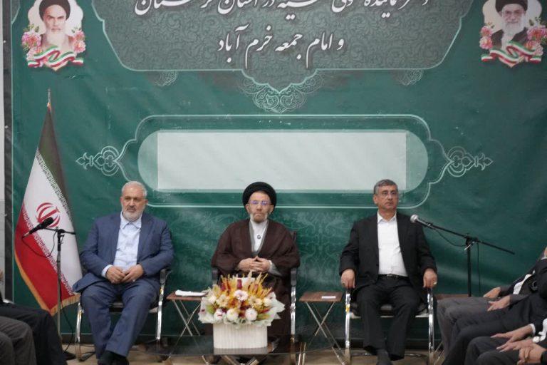 استاندار در دیدار با وزیر نیرو؛استانی پرآب با کمترین بهره برداری از آب هستیم.