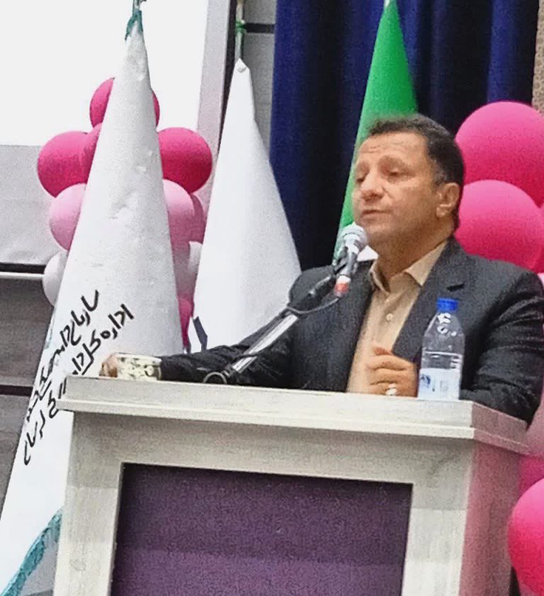 مدیرکل دامپزشکی لرستان؛      ⏪ صادرات بیش از ۹ میلیون کیلوگرم فرآورده های خام دامی از مبدأ لرستان به ۱۲ کشور جهان